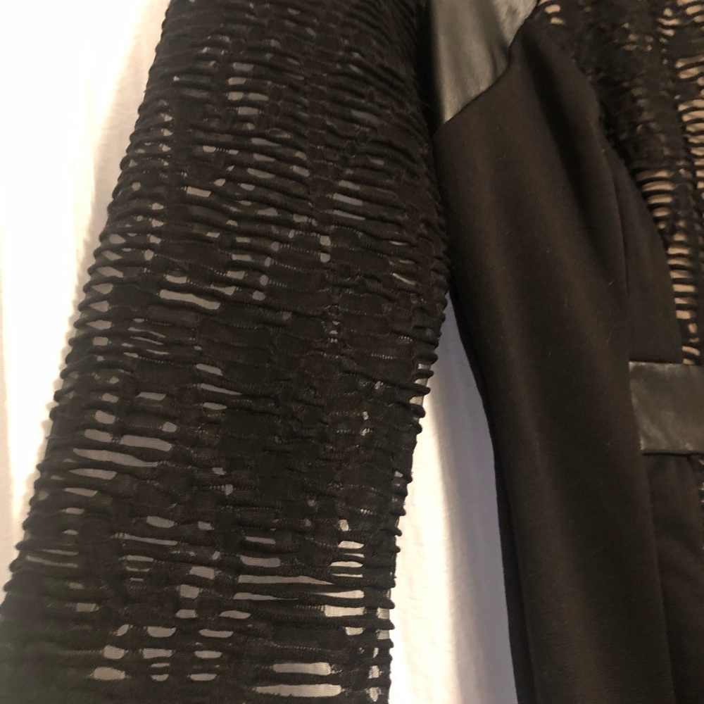 Beautiful black dress from Venus NWOT - Picture 5 of 9